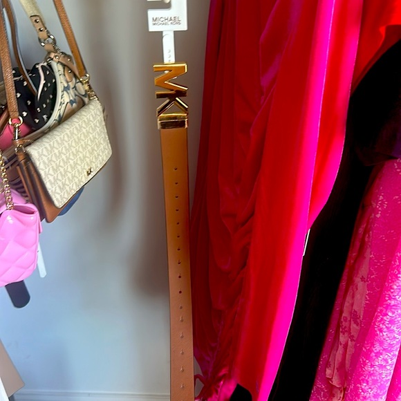 NWT Michael Kors REVERSIBLE belt BROWN size:M - Picture 3 of 3